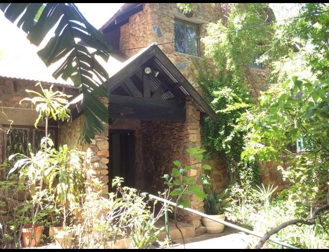 2 BEDROOM HOUSE FOR SALE IN BARBERTON